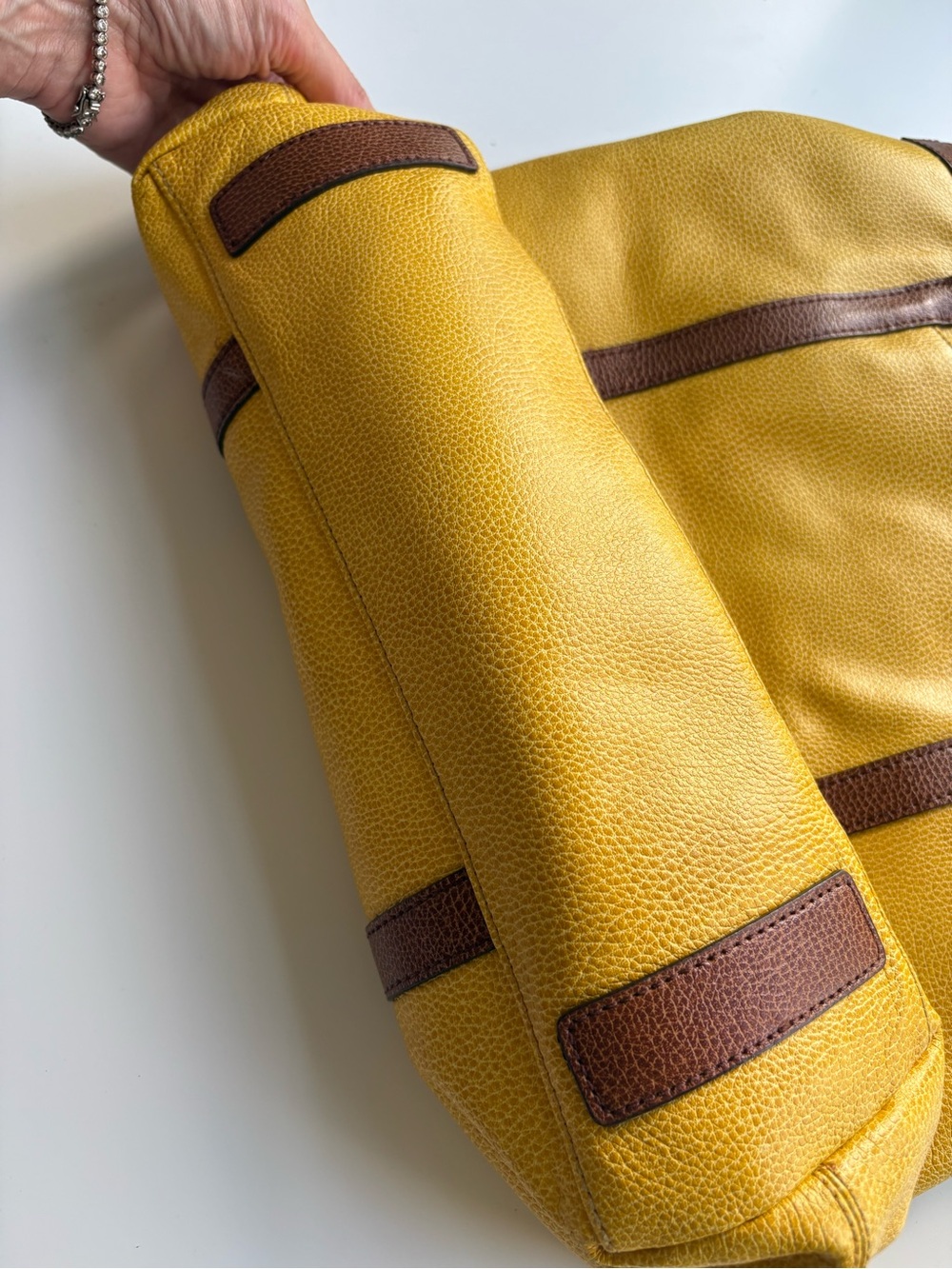Banana Republic Vintage leather Yellow Tote with Brown Trim Details - Picture 6 of 11